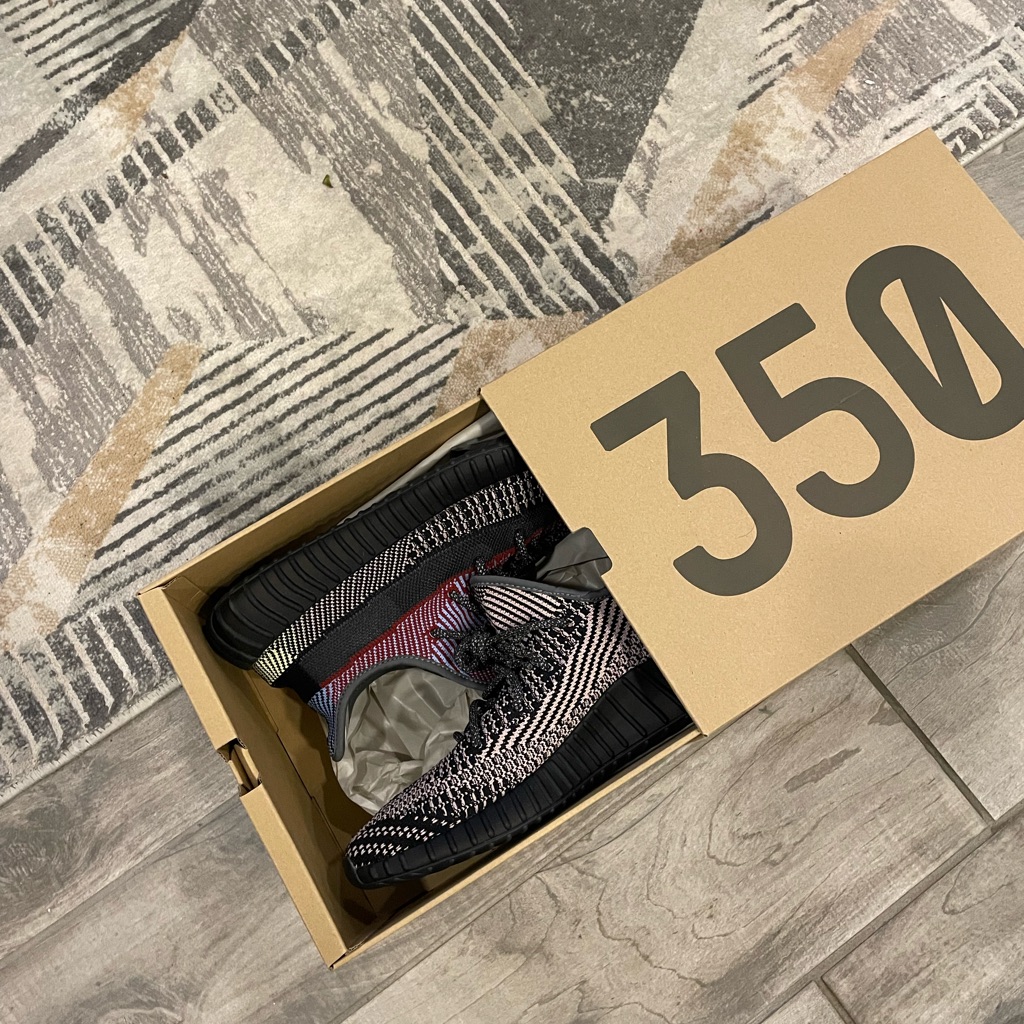 Yeezy 350 Boost V2 Yecheil’s Size 10